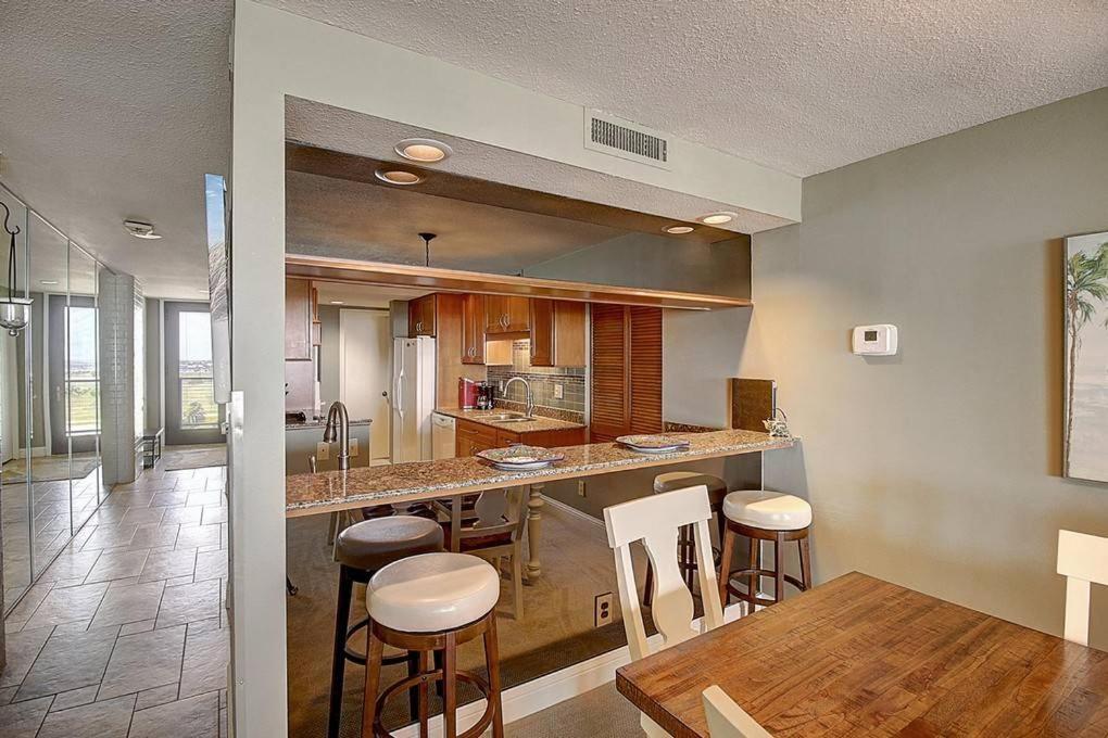 Sunrises And Ocean Views In This 2 Bedroom 2 Bath Port Aransas Zewnętrze zdjęcie